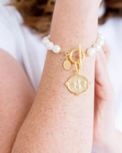 Bee Intaglio Pearl Bracelet|Susan Shaw Discount