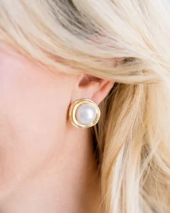 Classic Pearl Cab Studs|Susan Shaw Discount