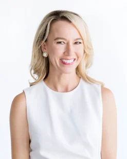 Classic Pearl Cab Studs|Susan Shaw Discount