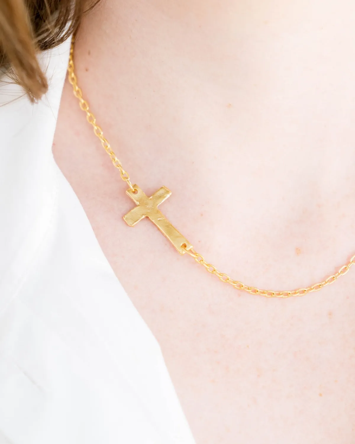 Side Cross Dainty Necklace|Susan Shaw Online